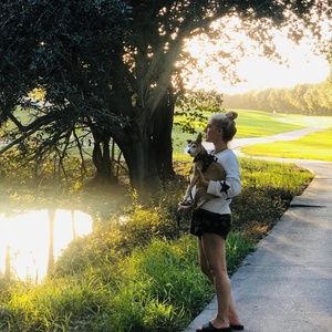 Meet your Posher, Aurora